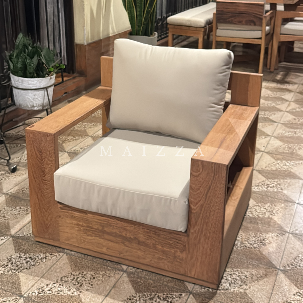 Juego de Comedor Natura + Set de Sillones Ibiza