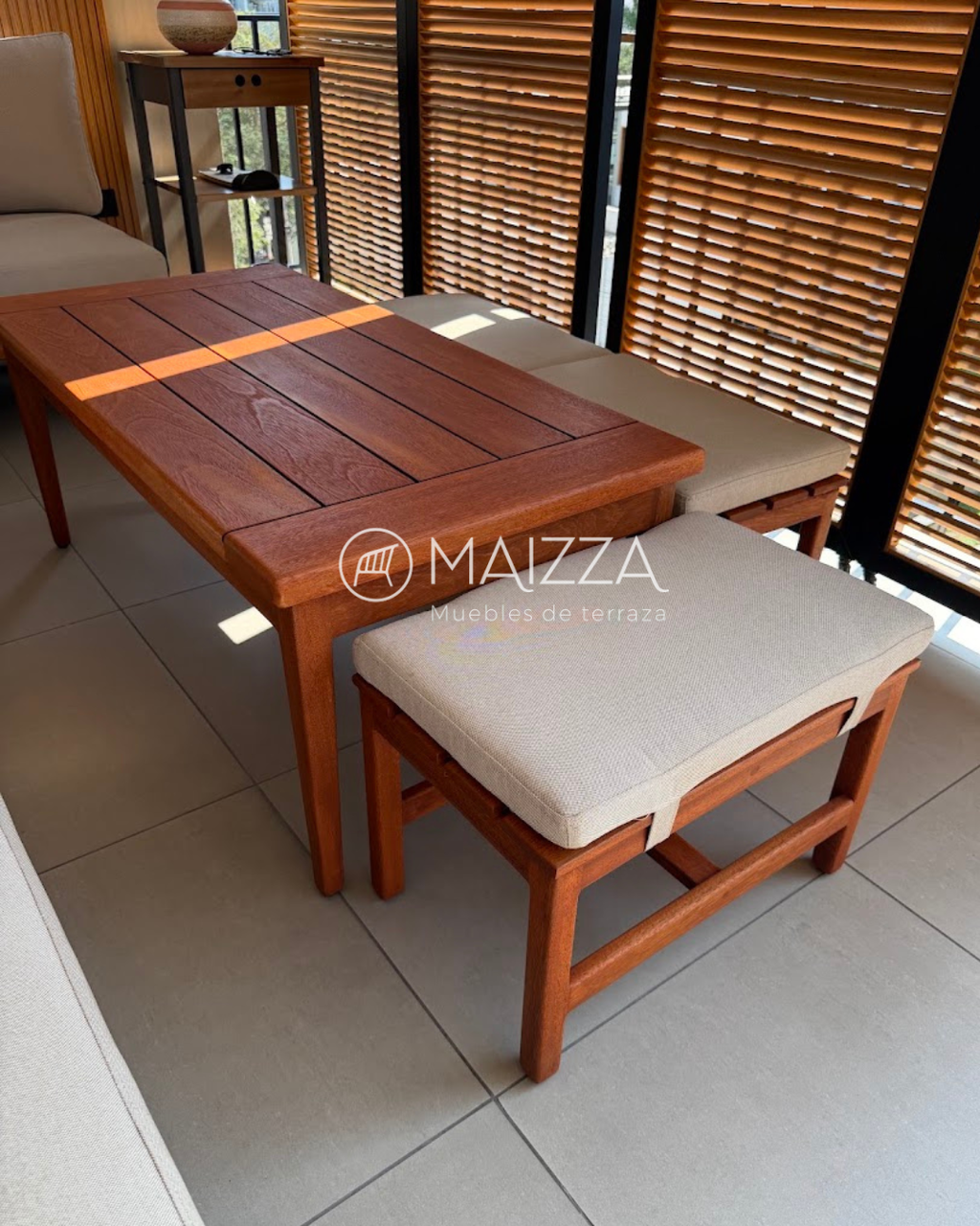 Mesa Centro - Modelo LIRIA