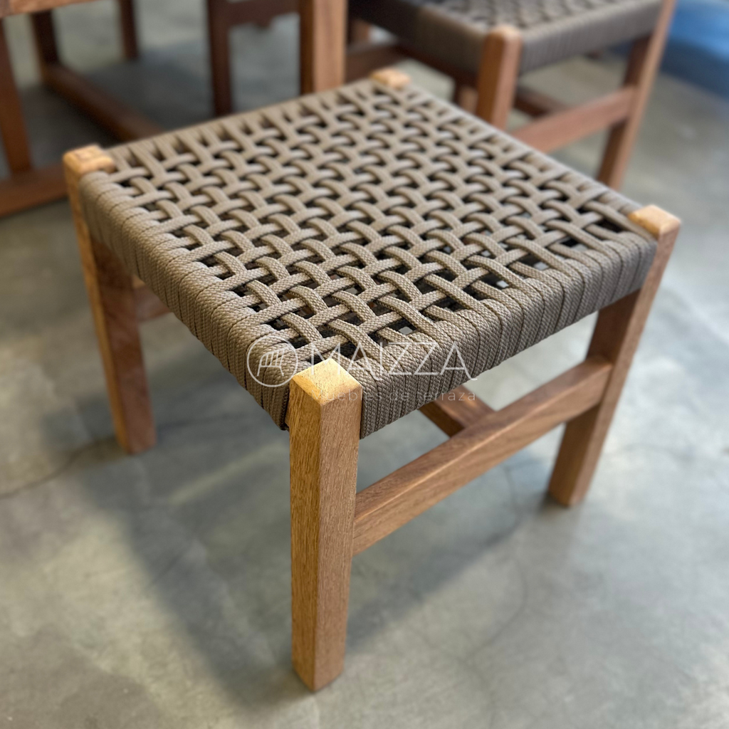 Mesa de centro + 4 Puff con tejido - Modelo Alana